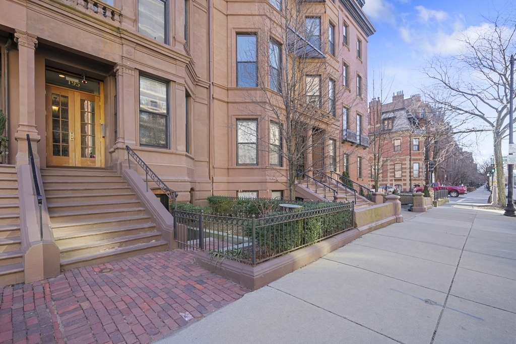 195 Beacon St, Boston, MA 02116 Listed By Griffin Realty Group